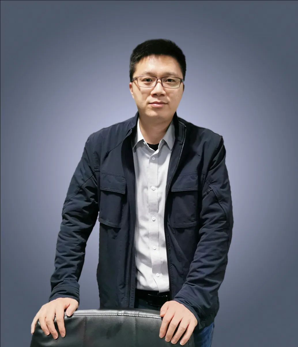 红瓦科技创始人罗玮：爆品「族库、建模与协同大师」背后的秘密 | 建筑时氪