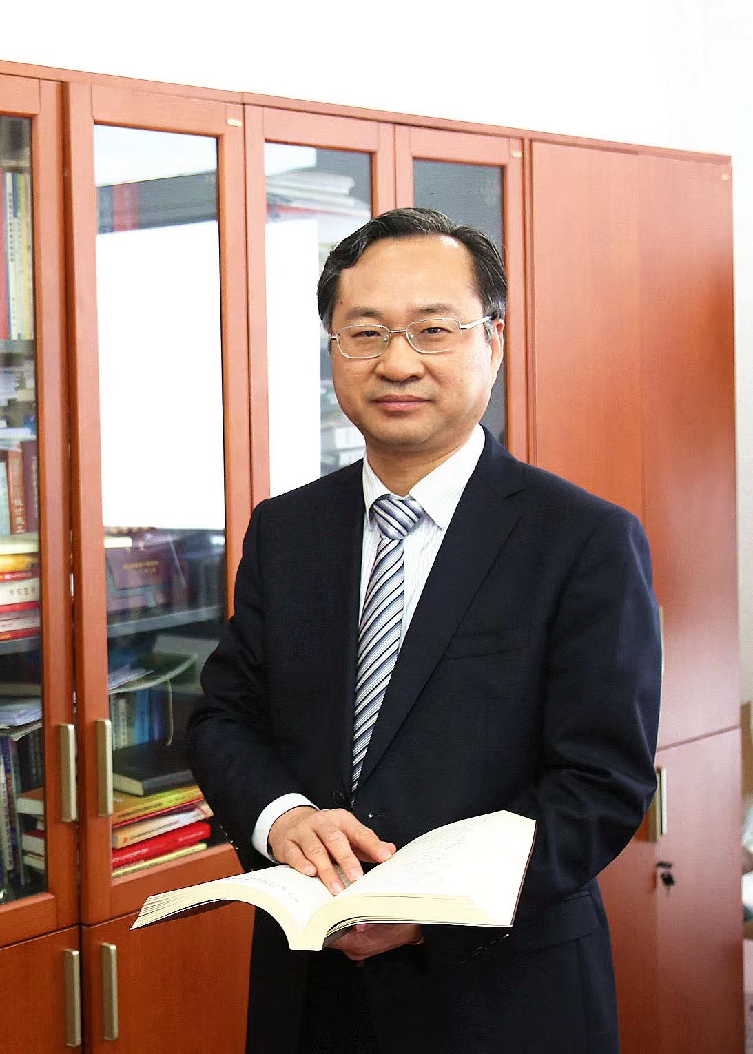 对话中南建院董事长李霆：PLM让「建筑业」有机会诞生「苹果公司」