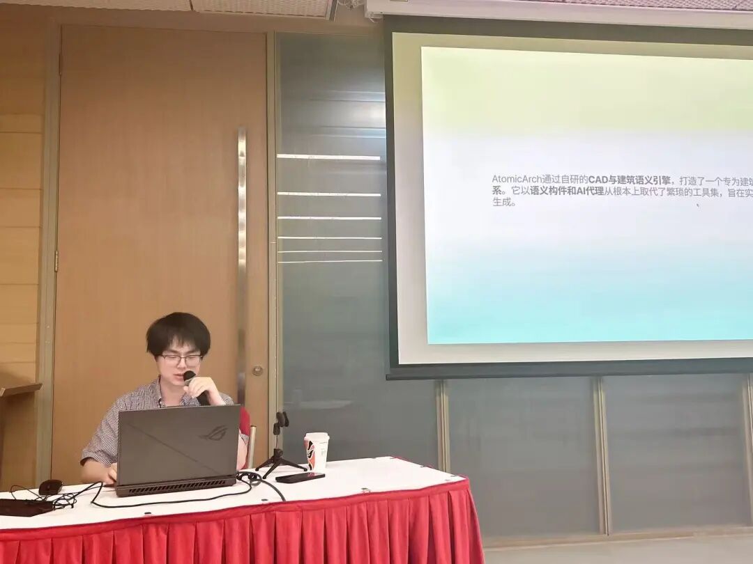 1人10个月，做了一款AI原生建筑3D设计软件，用14万行代码重写CAD底层