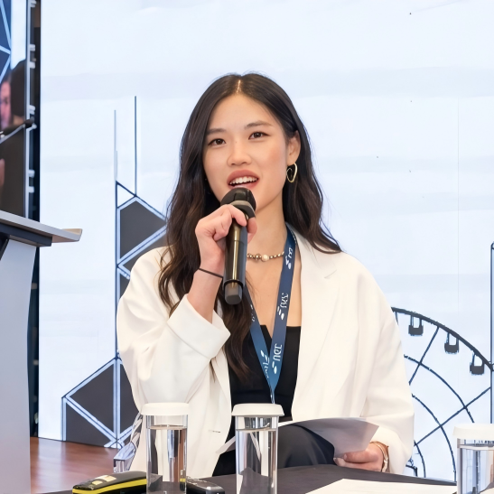 Adeline 陈学明